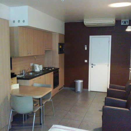 Apartments Downtown Residence Bruksela Zewnętrze zdjęcie